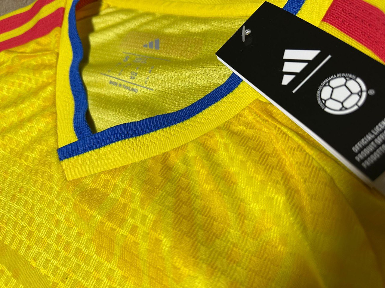 Camiseta colombia Encauchetada 1.1