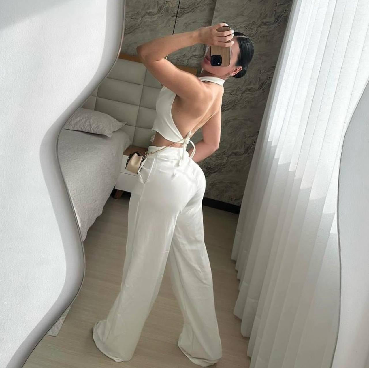 Conjunto chaleco  y pantalón