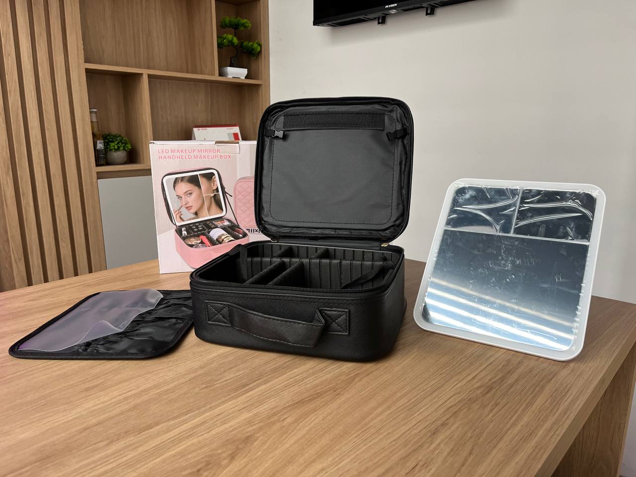 Cosmetiquera para maquillaje con Luz led NEGRA
