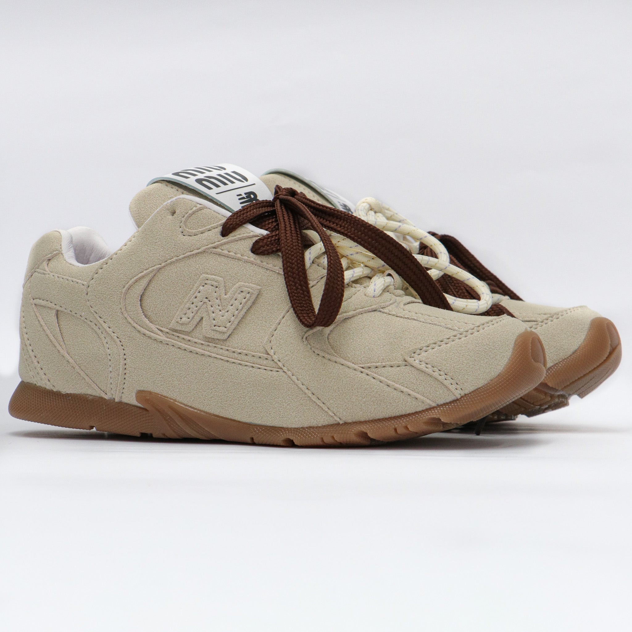 NEW BALANCE  MIU