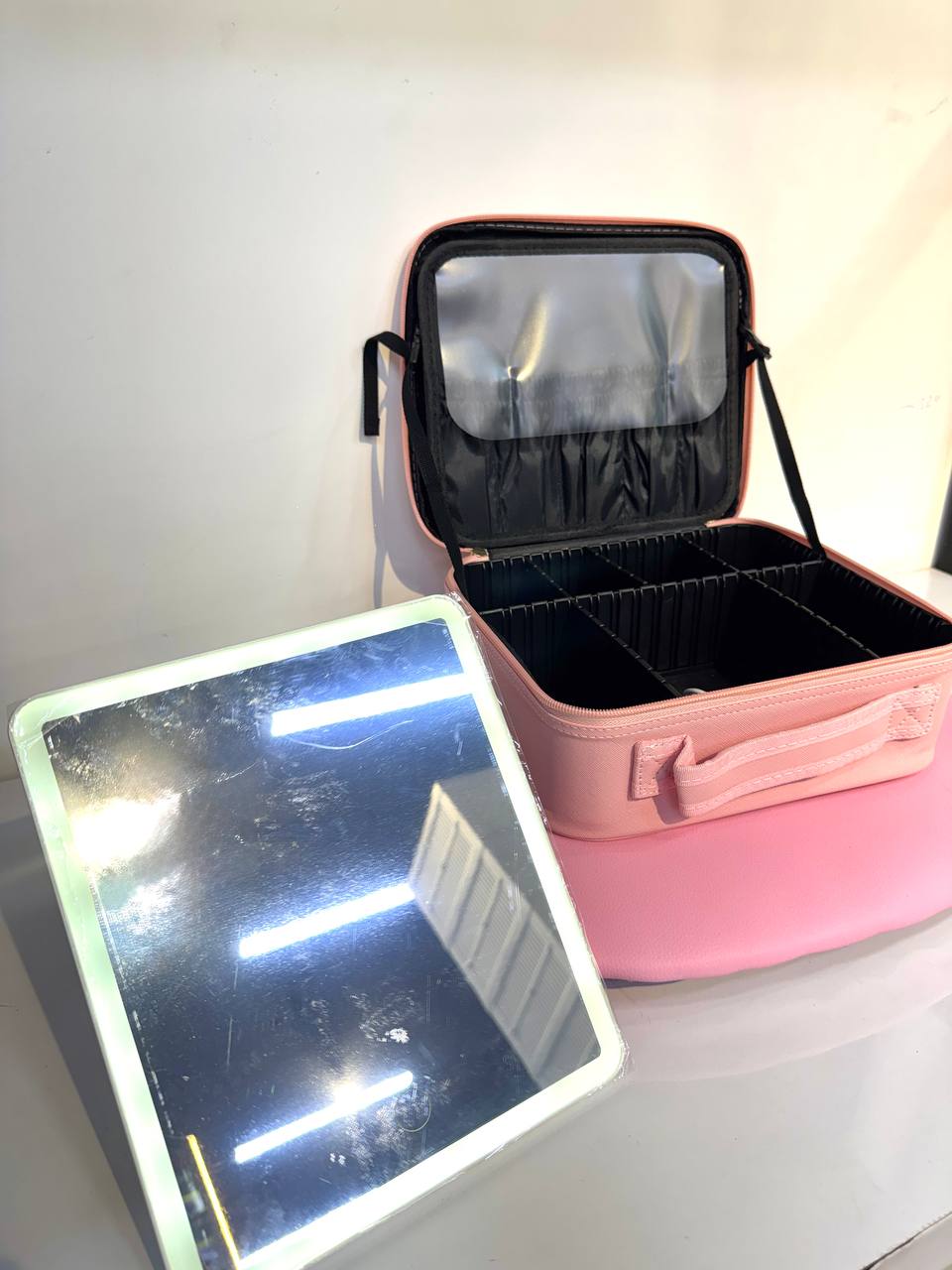 Cosmetiquera para Maquillaje con Luz led  ROSADA